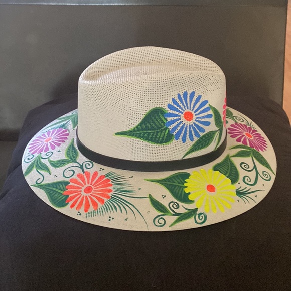 NWOT.hand painted Artisanal Hat100% main image 5
